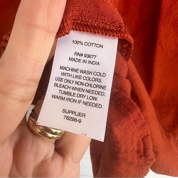 A.n.a long sleeve ruffle blouse Size Large - Picture 7 of 9